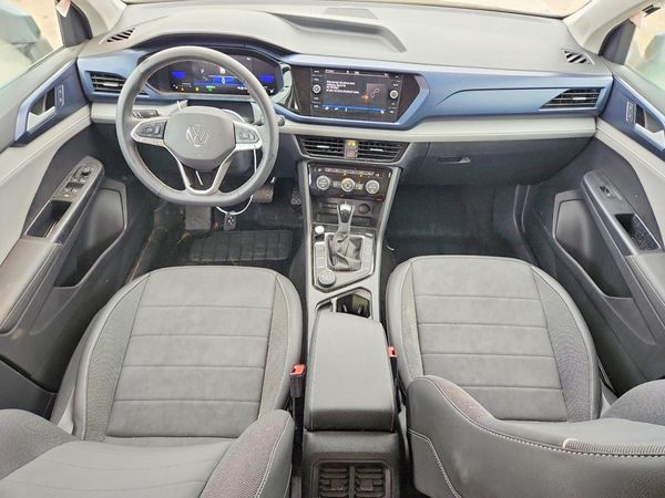 2024 VOLKSWAGEN TAOS 4Motion SE
