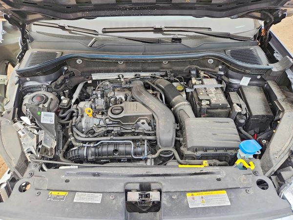 2024 VOLKSWAGEN TAOS 4Motion SE
