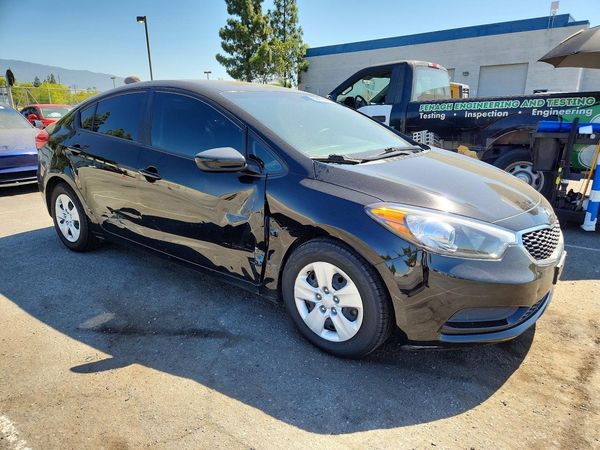 2016 KIA FORTE GL (Middle-Low Grade)