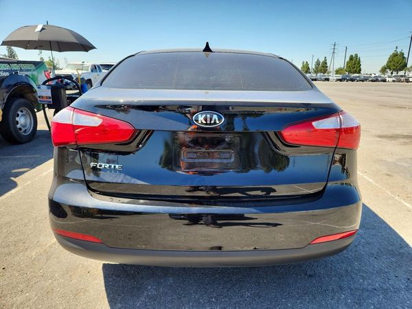 2016 KIA FORTE GL (Middle-Low Grade)