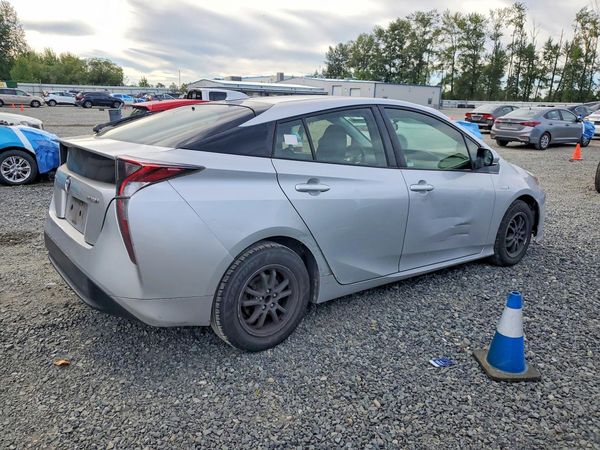 2016 TOYOTA PRIUS One/Two