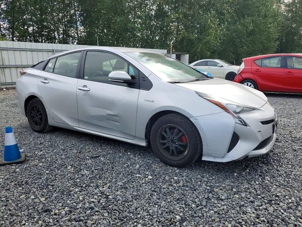 2016 TOYOTA PRIUS One/Two