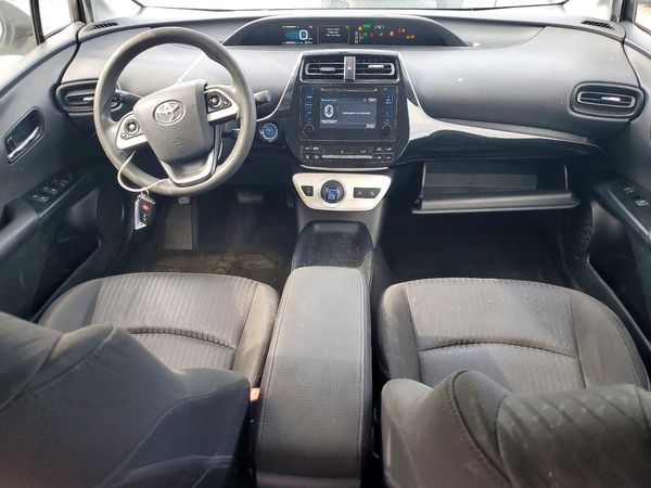 2016 TOYOTA PRIUS One/Two