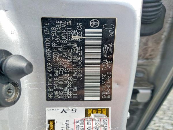 2016 TOYOTA PRIUS One/Two