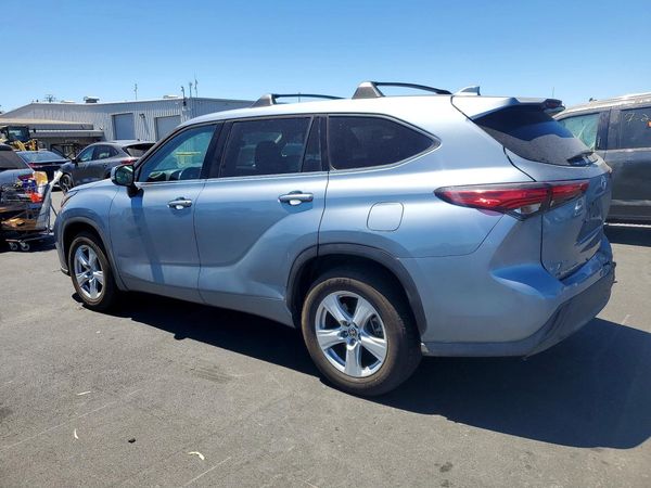 2020 TOYOTA HIGHLANDER LE