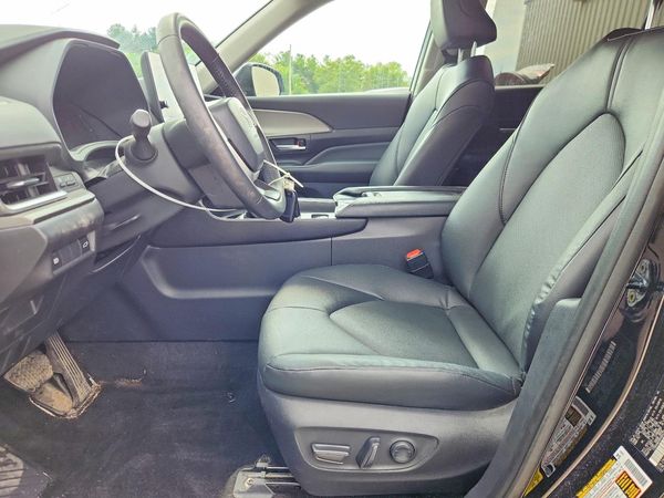 2024 TOYOTA GRAND HIGHLANDER