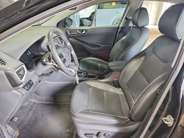 2018 HYUNDAI IONIQ Limited (HEV)