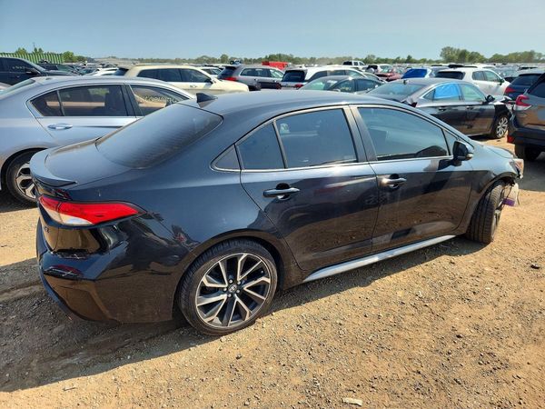 2020 TOYOTA COROLLA SE, CVT