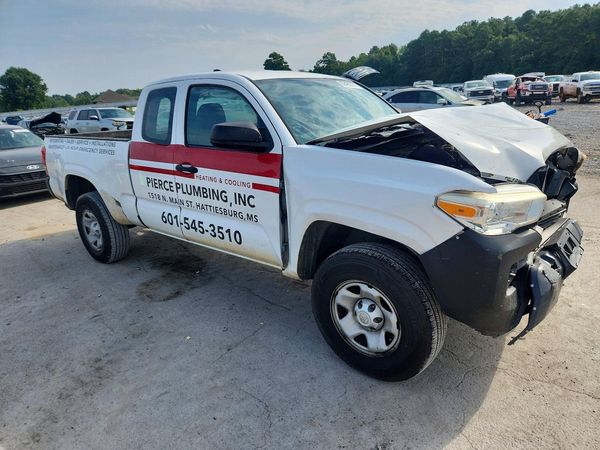 2016 TOYOTA TACOMA SR/SR5