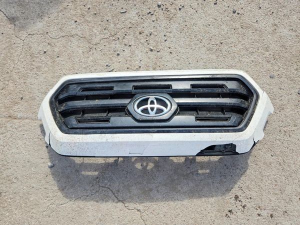 2016 TOYOTA TACOMA SR/SR5