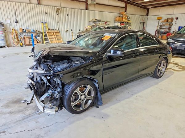 2014 MERCEDES-BENZ CLA-CLASS CLA250 — Front 3/4
