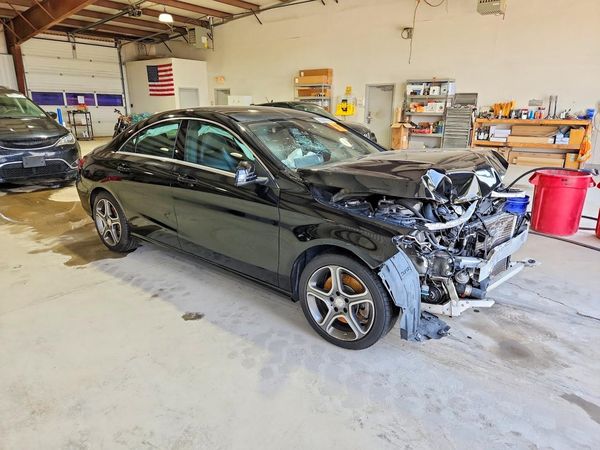 2014 MERCEDES-BENZ CLA-CLASS CLA250 — Passenger 3/4