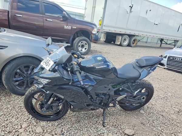 2024 KAWASAKI ZX400