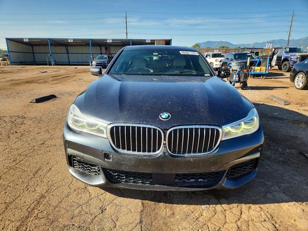 2017 BMW 750