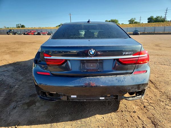 2017 BMW 750