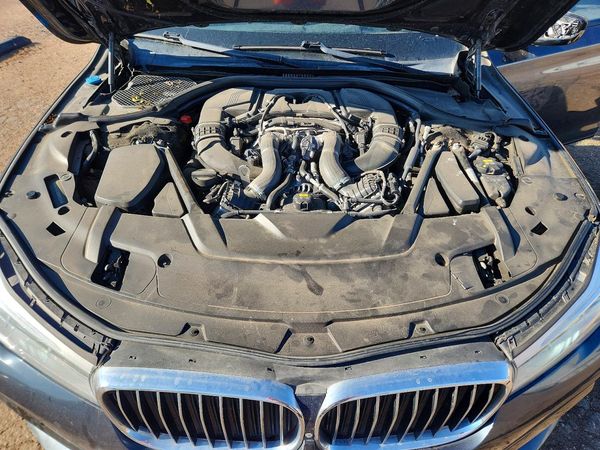 2017 BMW 750