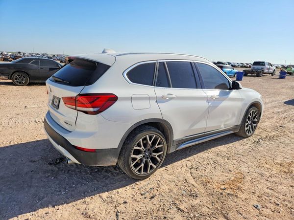 2022 BMW X1