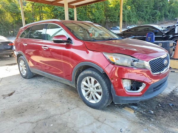 2018 KIA SORENTO L, LX — Passenger 3/4