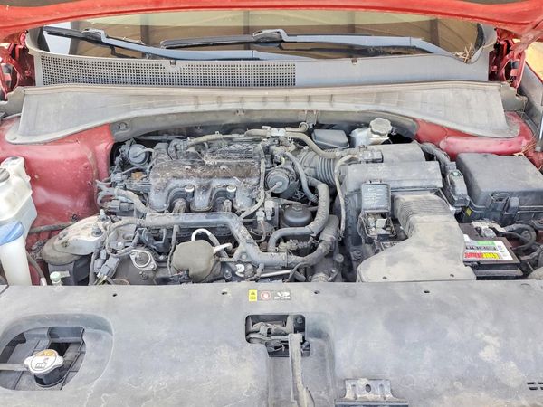 2018 KIA SORENTO L, LX — Engine bay