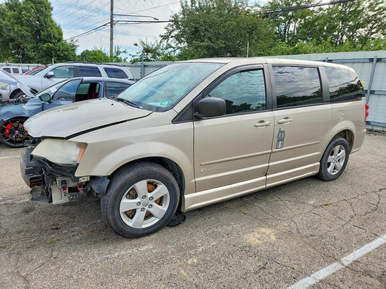 2013 DODGE GRAND CARAVAN SE