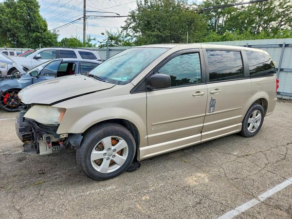 2013 DODGE GRAND CARAVAN SE