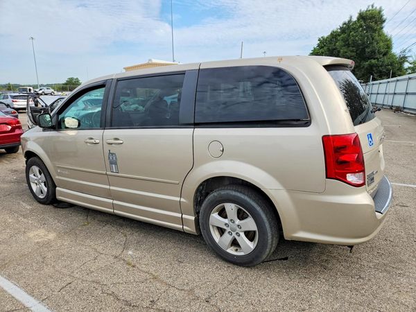 2013 DODGE GRAND CARAVAN SE