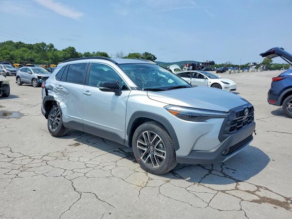 2026 TOYOTA COROLLA CROSS XLE