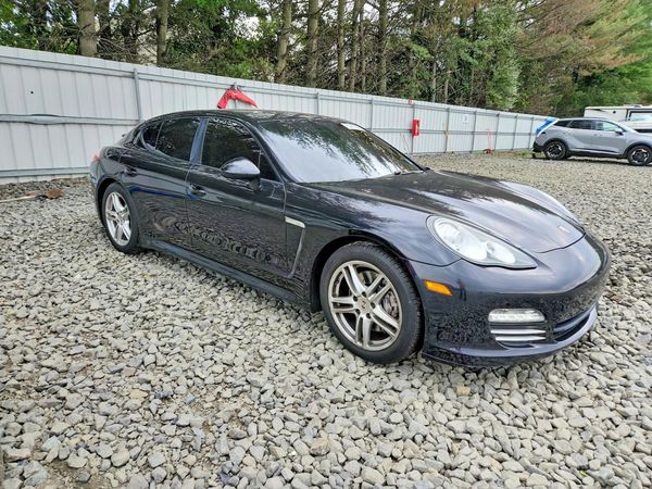2012 PORSCHE PANAMERA Base (2WD), 4 (4WD)