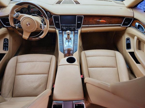 2012 PORSCHE PANAMERA Base (2WD), 4 (4WD)