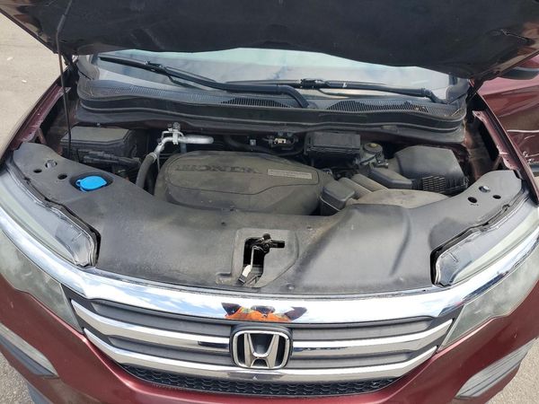 2018 HONDA PILOT EXL — Engine bay
