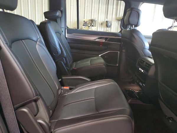 2026 JEEP GRAND WAGONEER 4X4