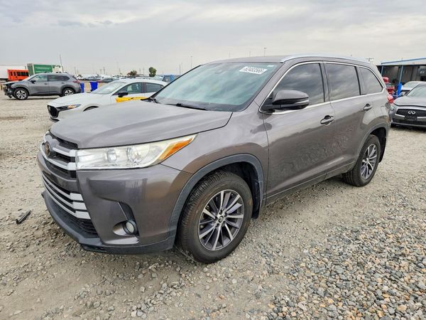 2017 TOYOTA HIGHLANDER SE/XLE