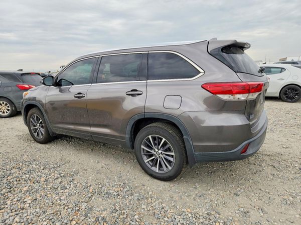 2017 TOYOTA HIGHLANDER SE/XLE
