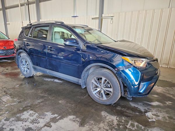 2018 TOYOTA RAV4 Adventure/XLE