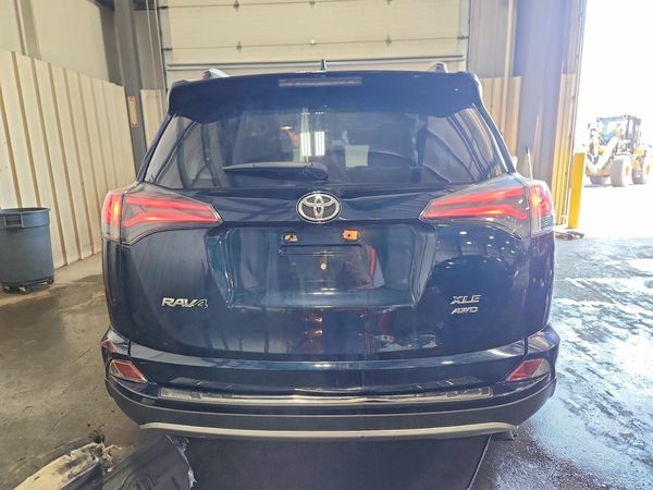 2018 TOYOTA RAV4 Adventure/XLE