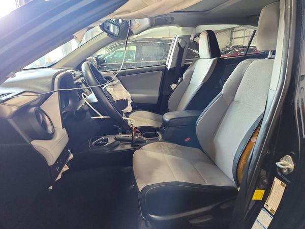 2018 TOYOTA RAV4 Adventure/XLE