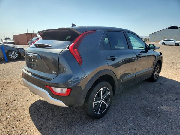 2026 KIA NIRO LX