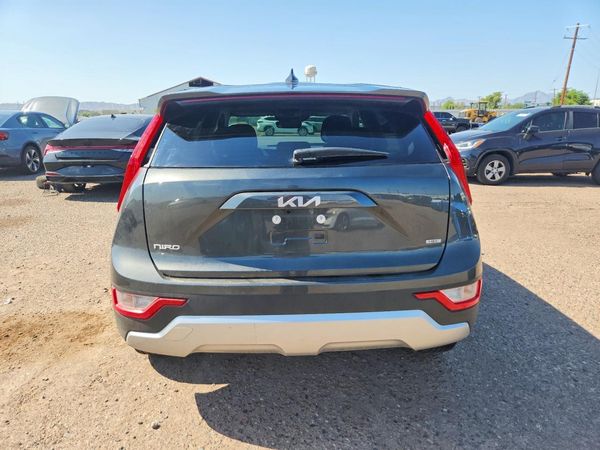 2026 KIA NIRO LX