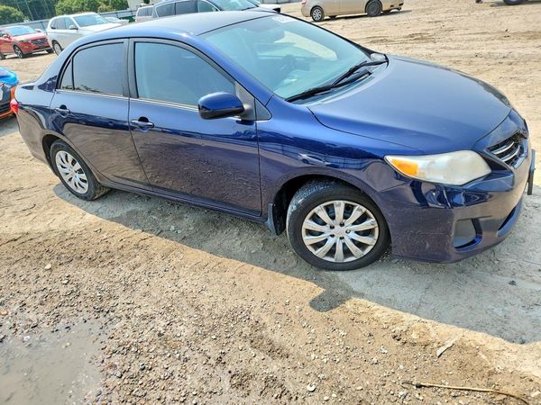 2013 TOYOTA COROLLA