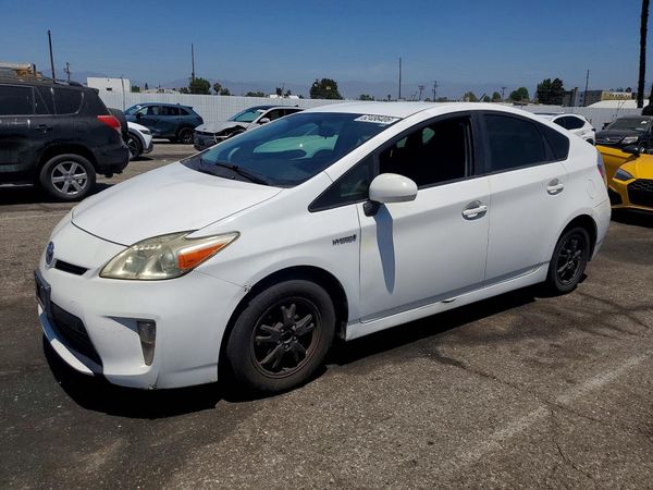 2013 TOYOTA PRIUS
