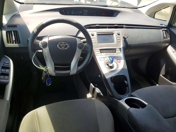 2013 TOYOTA PRIUS