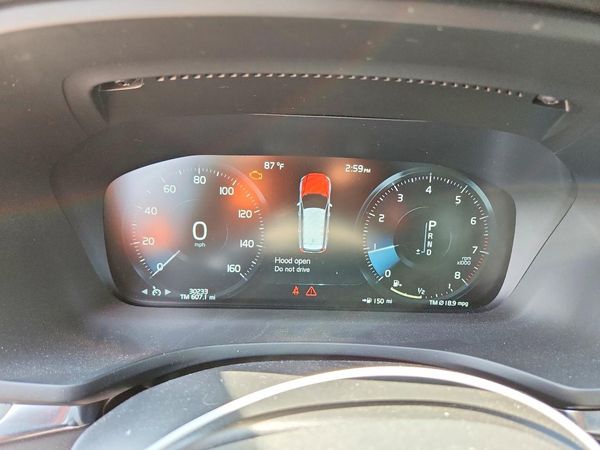 2022 VOLVO V60 CROSS COUNTRY Momentum (excl S60)