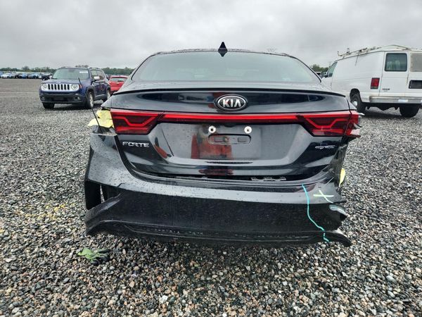 2020 KIA FORTE GT Line