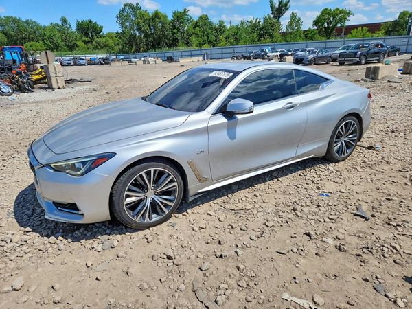 2017 INFINITI Q60