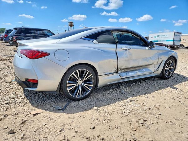2017 INFINITI Q60