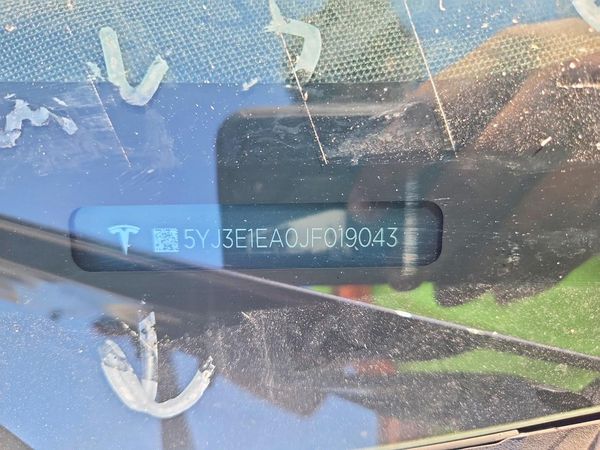 2018 TESLA MODEL 3