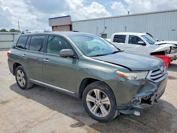 2012 TOYOTA HIGHLANDER Base/Hybrid — Passenger 3/4