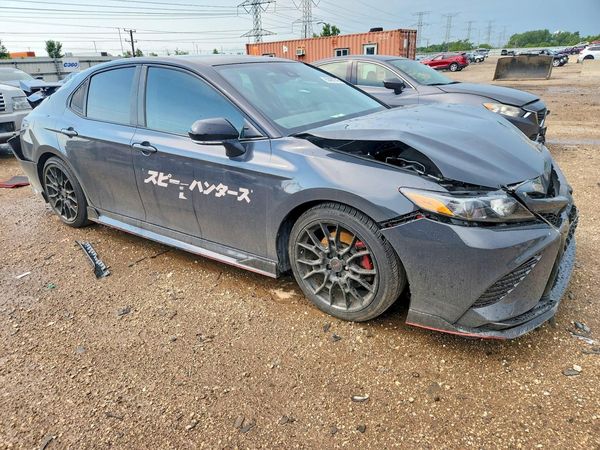 2024 TOYOTA CAMRY