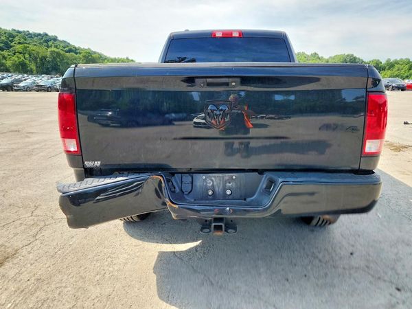 2018 RAM 1500 ST
