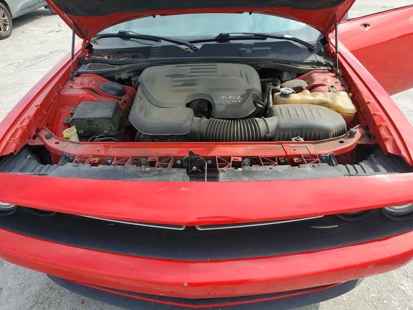 2016 DODGE CHALLENGER SXT